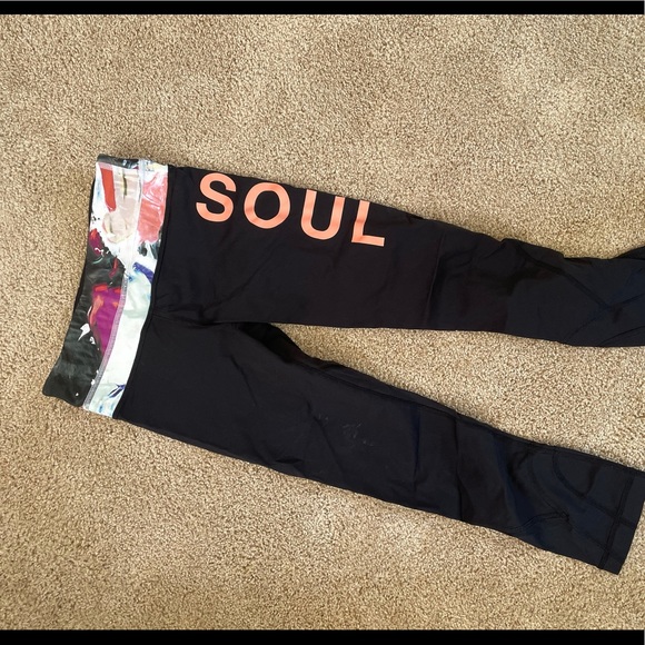 Soul Cycle lululemon leggings size 2 - Picture 1 of 2